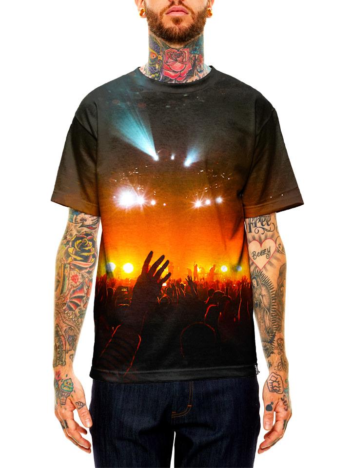 Model wearing GratefullyDyed Apparel black & red concert moment unisex t-shirt.