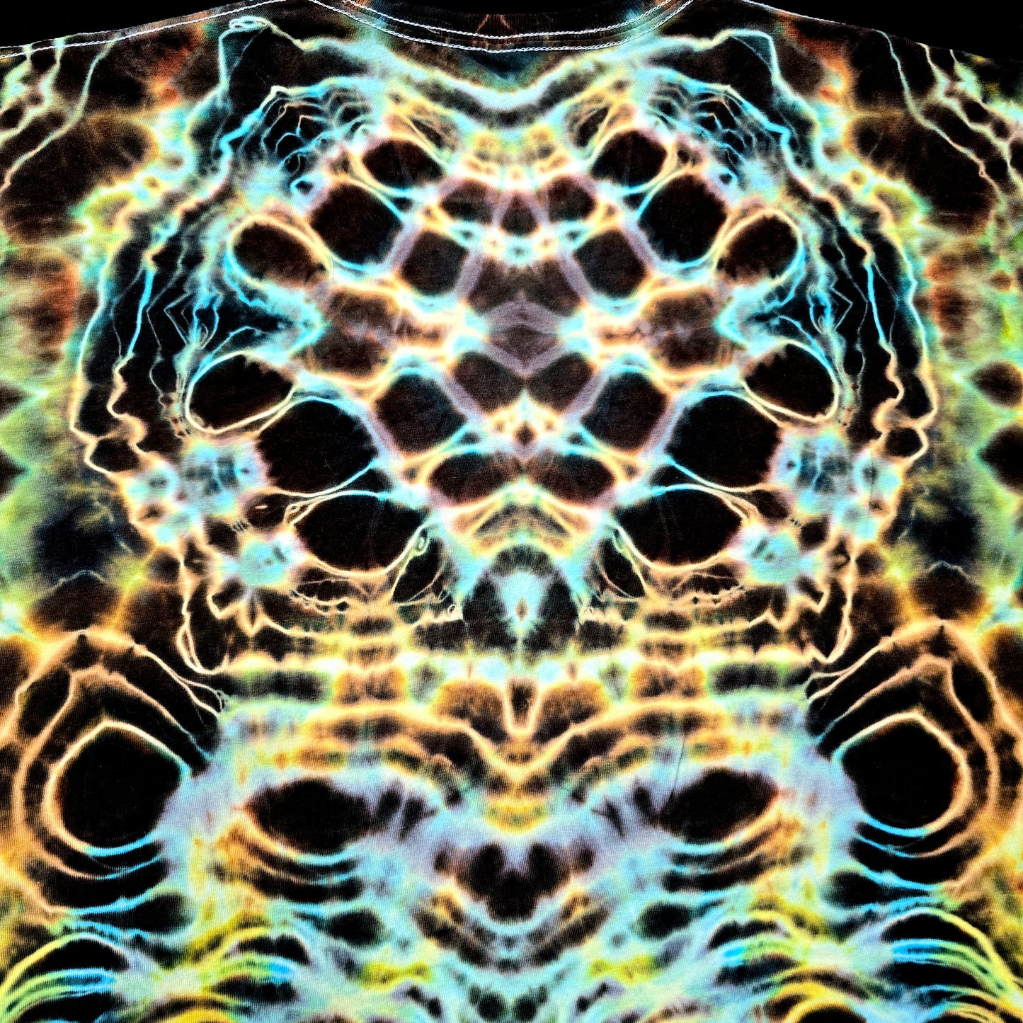 Abstract pattern with black, yellow, and blue colors