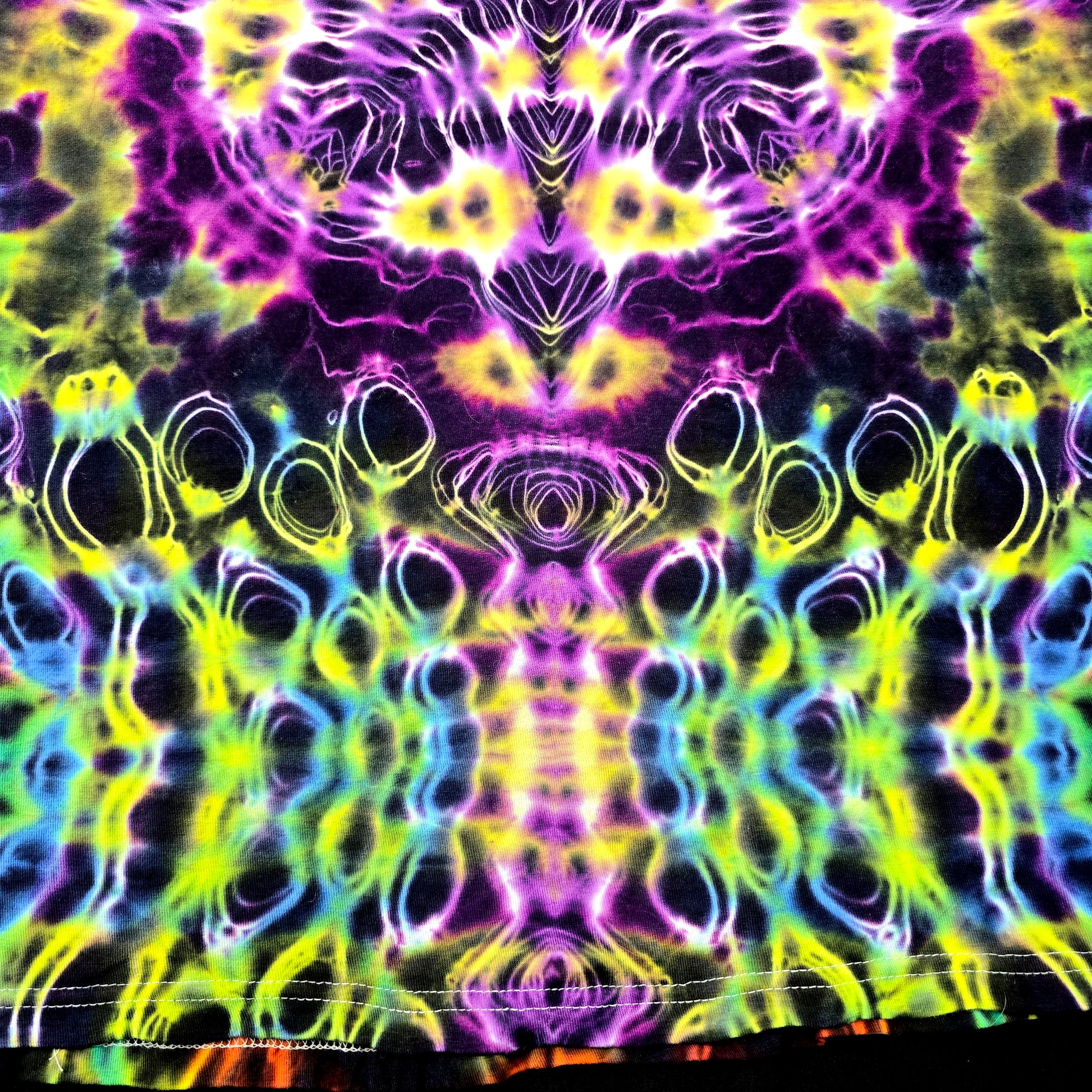 Close-up hyper fractals with intense neon saturation
